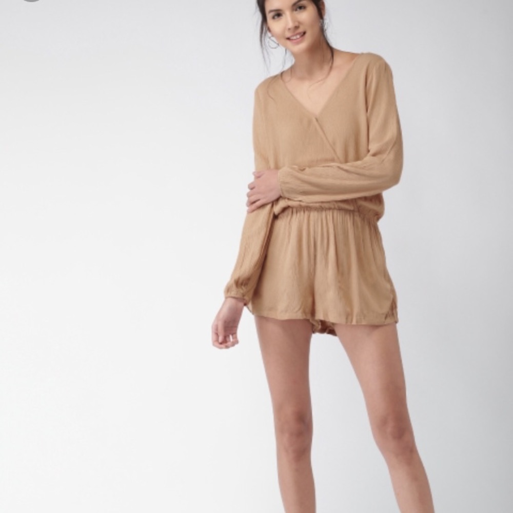🆕 NWT FOREVER21 PEACH ROMPER JUMPSUIT